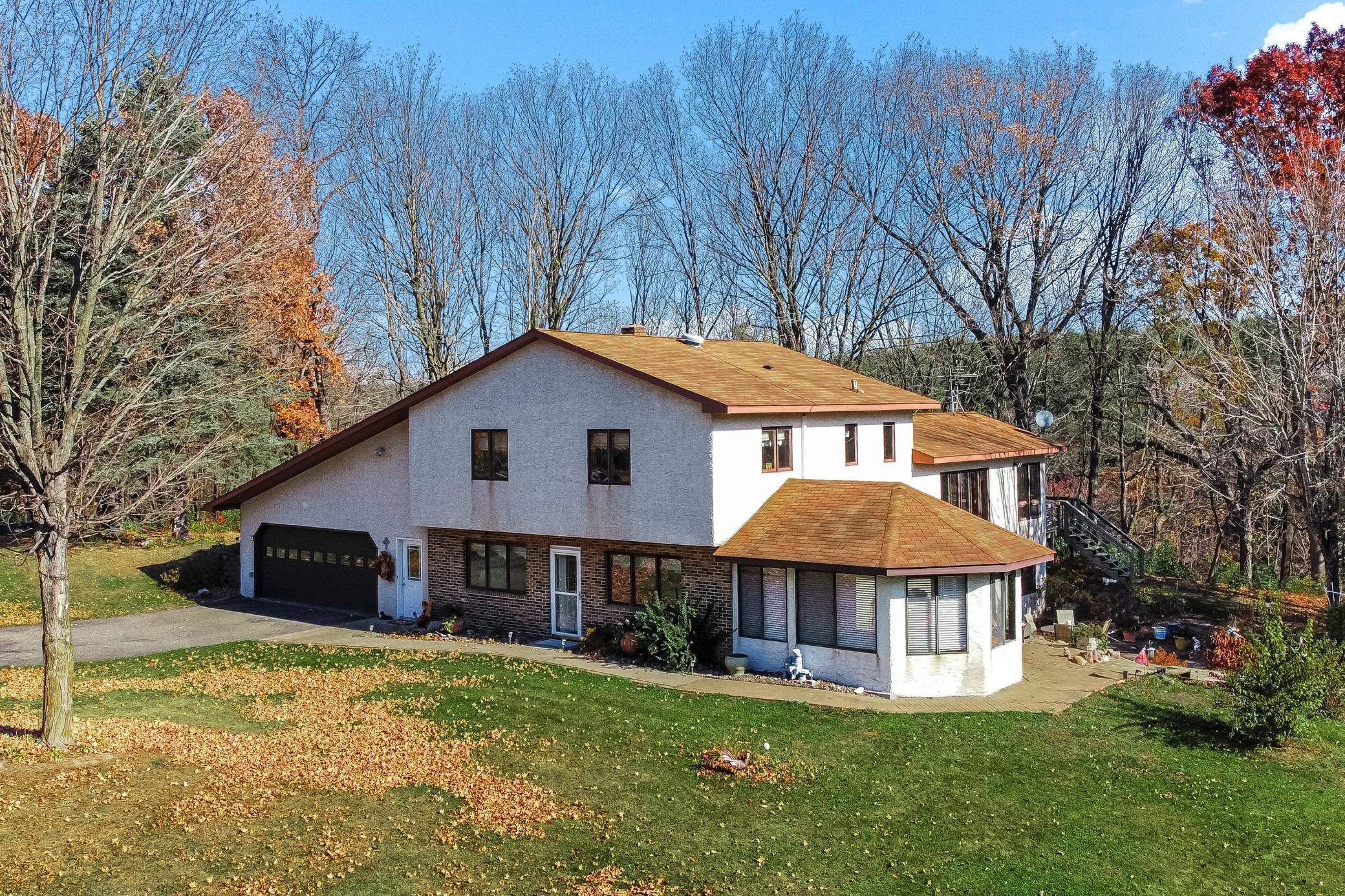 33175 N Lakes Trail Property Photo 3