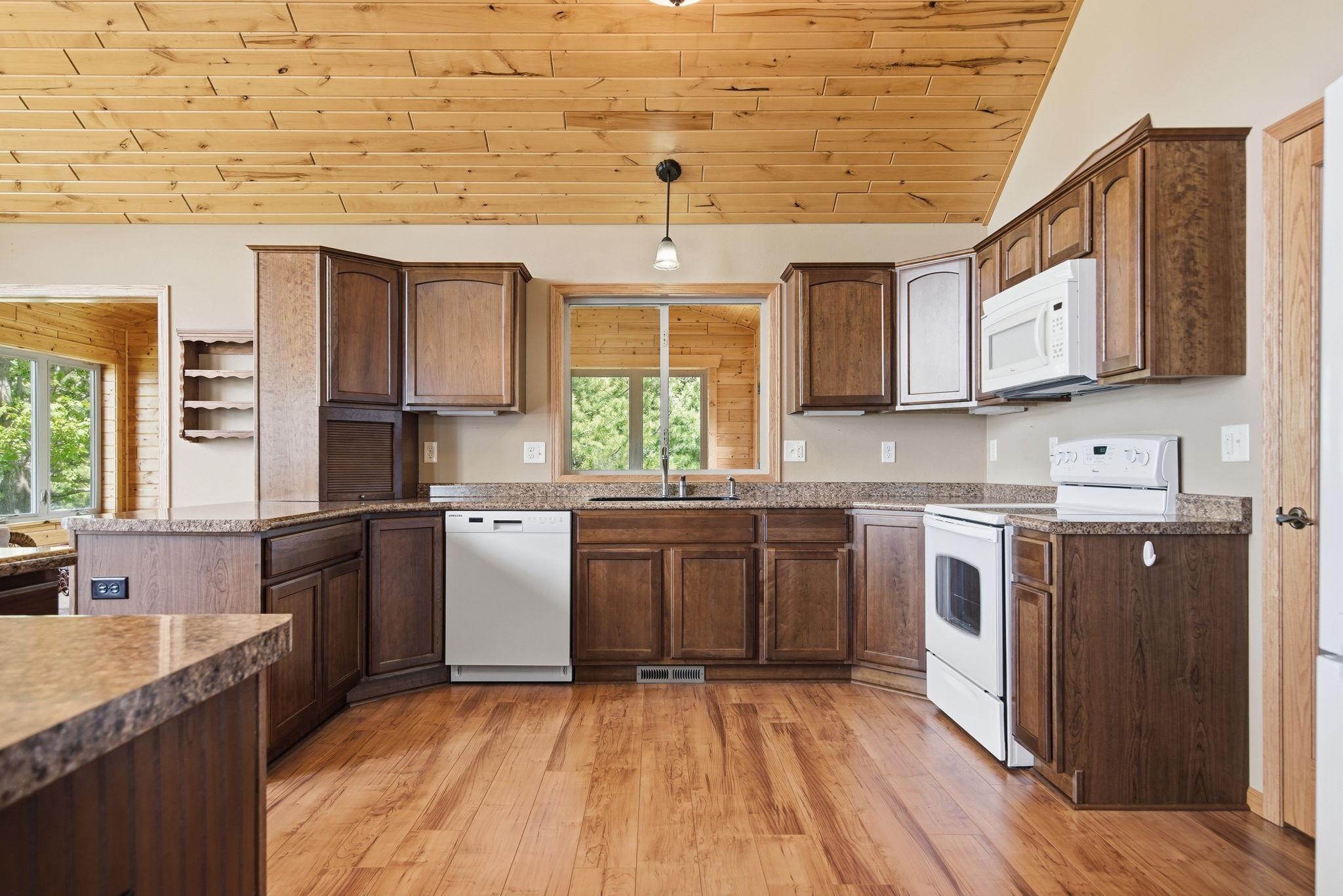 50876 Lakeview Drive Property Photo 20