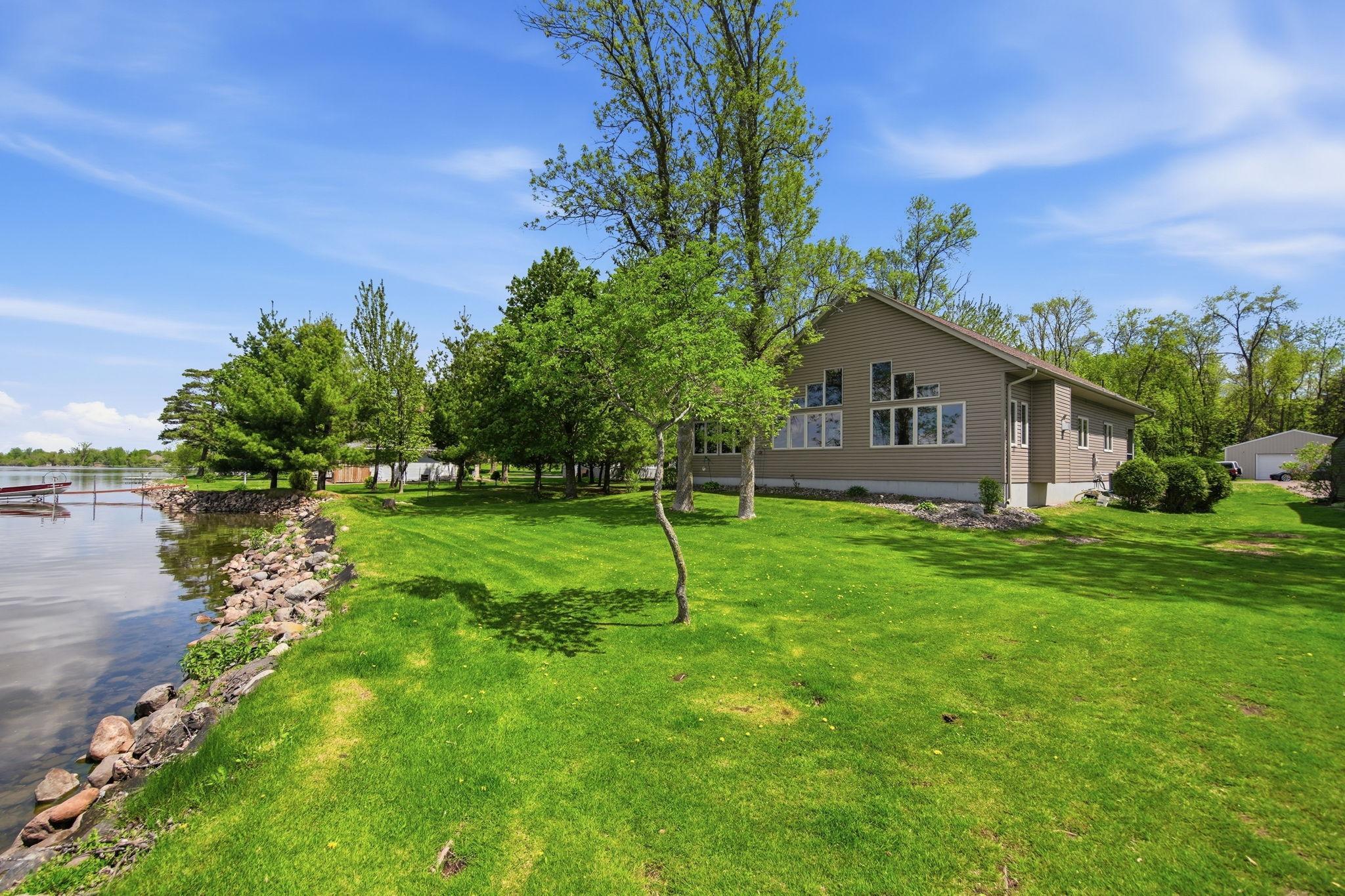 50876 Lakeview Drive Property Photo 52