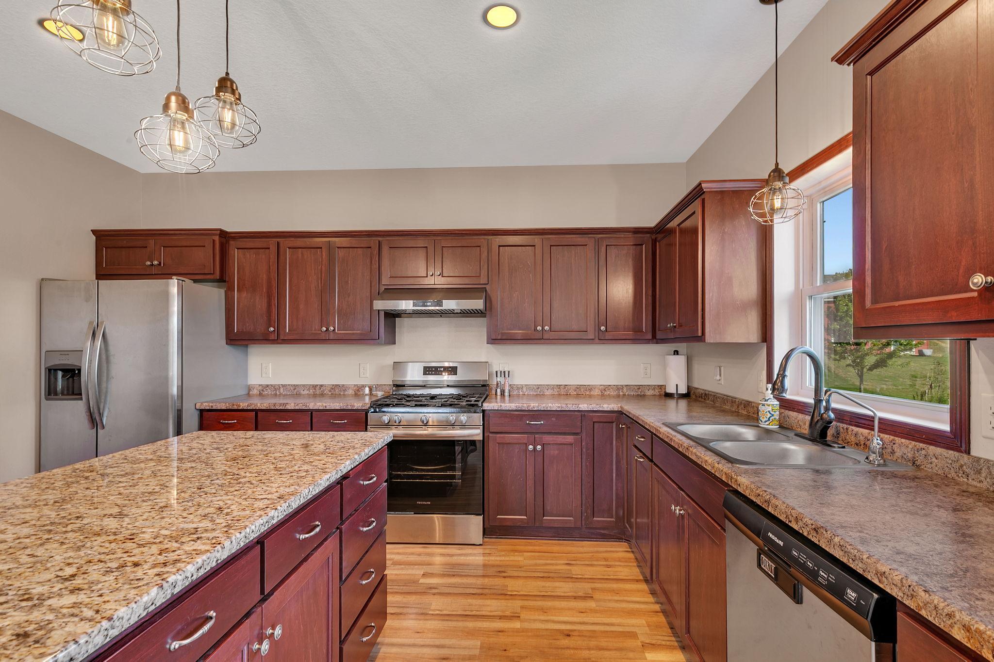 3293 Old Stone Way Ne Property Photo 9