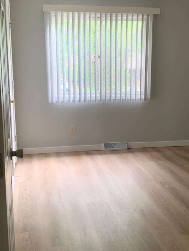 6908 Unity Avenue N Property Photo 5