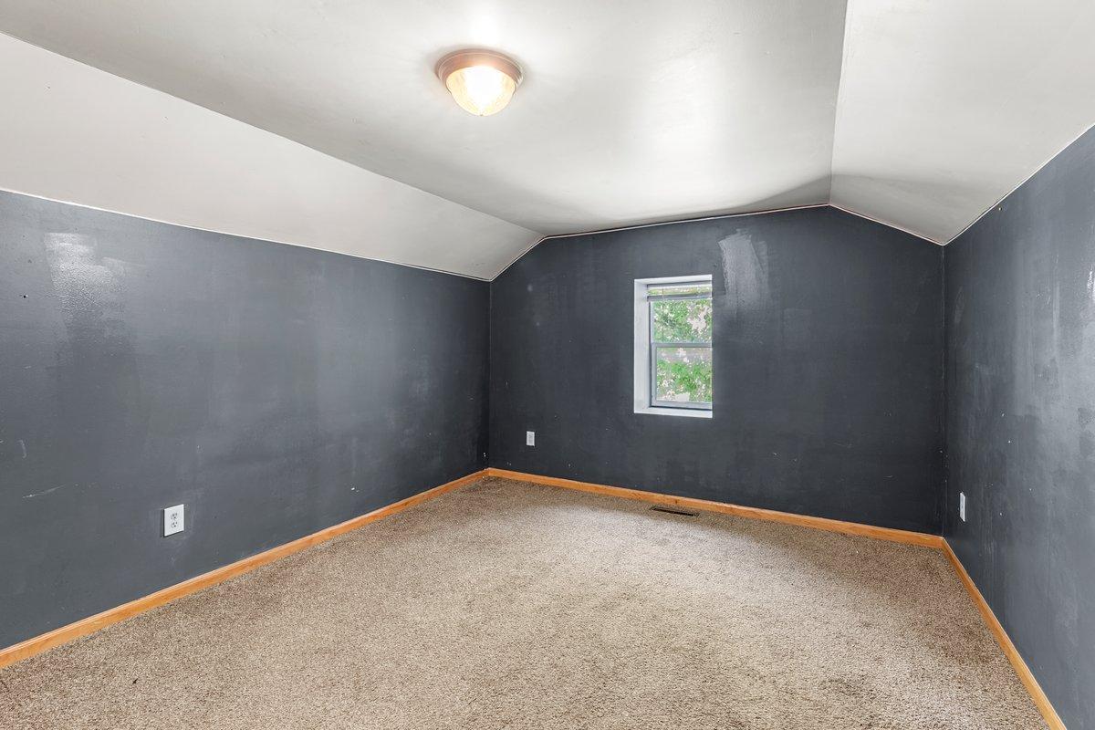 915 3rd Avenue Nw Property Photo 13