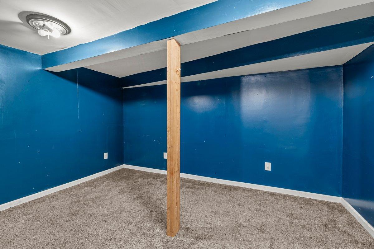 915 3rd Avenue Nw Property Photo 22