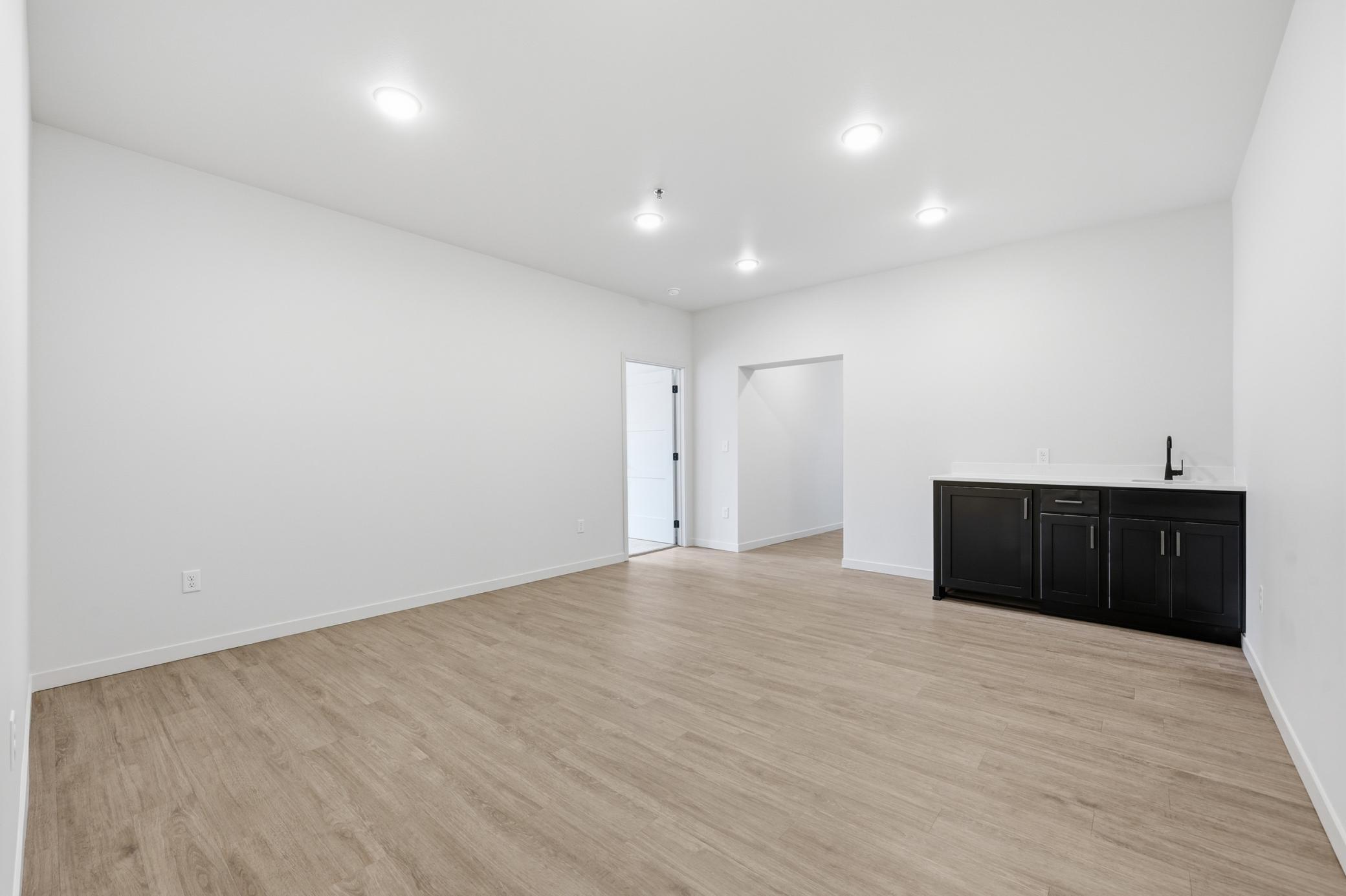 300 Main Avenue 502 Property Photo 25