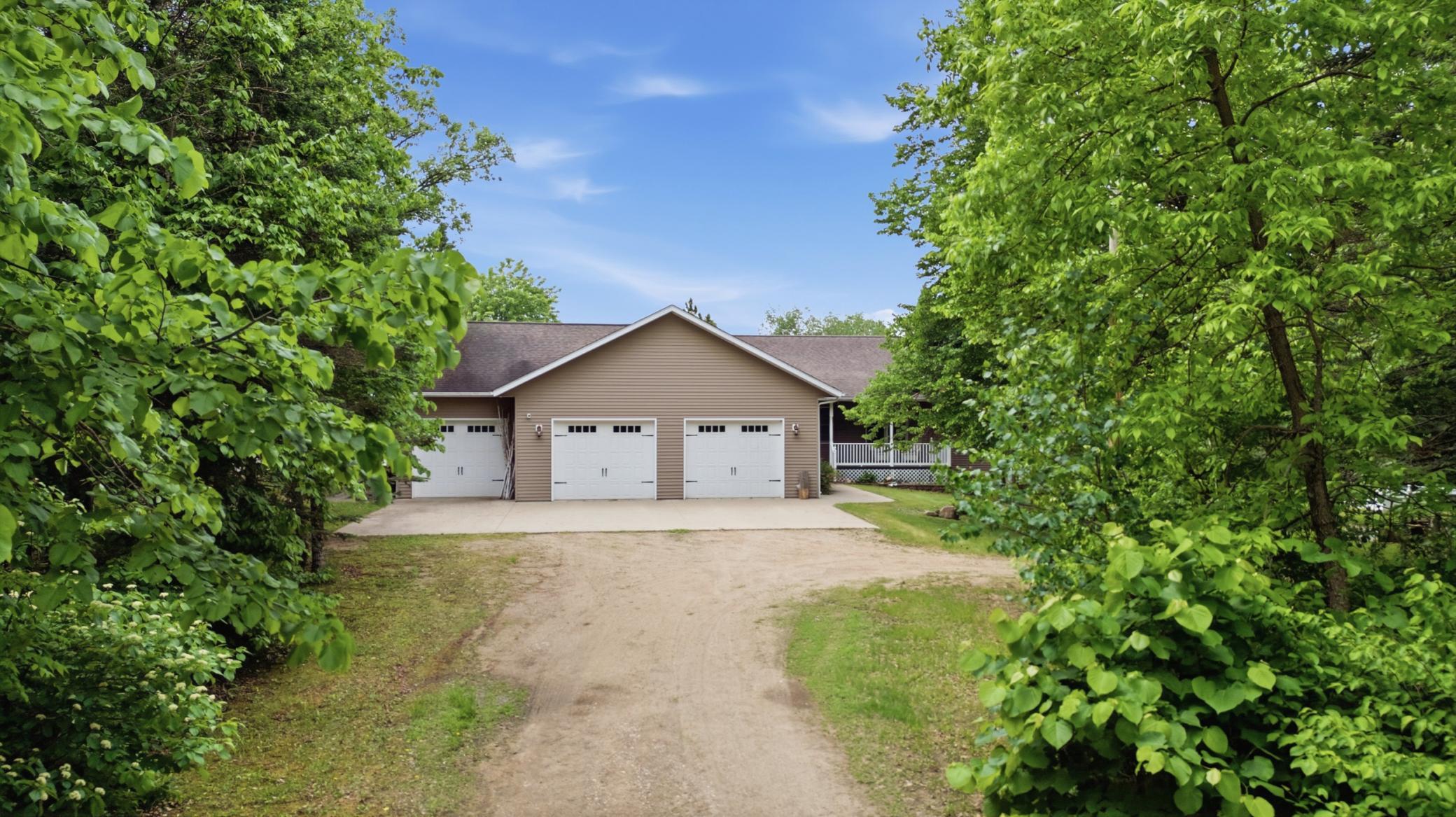 39878 Bald Eagle Haven Road Property Photo 3