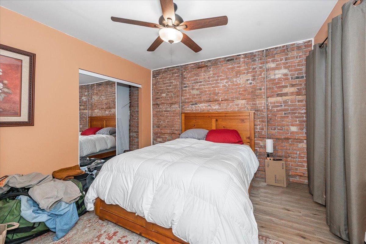 830 E 2nd Street Property Photo 12