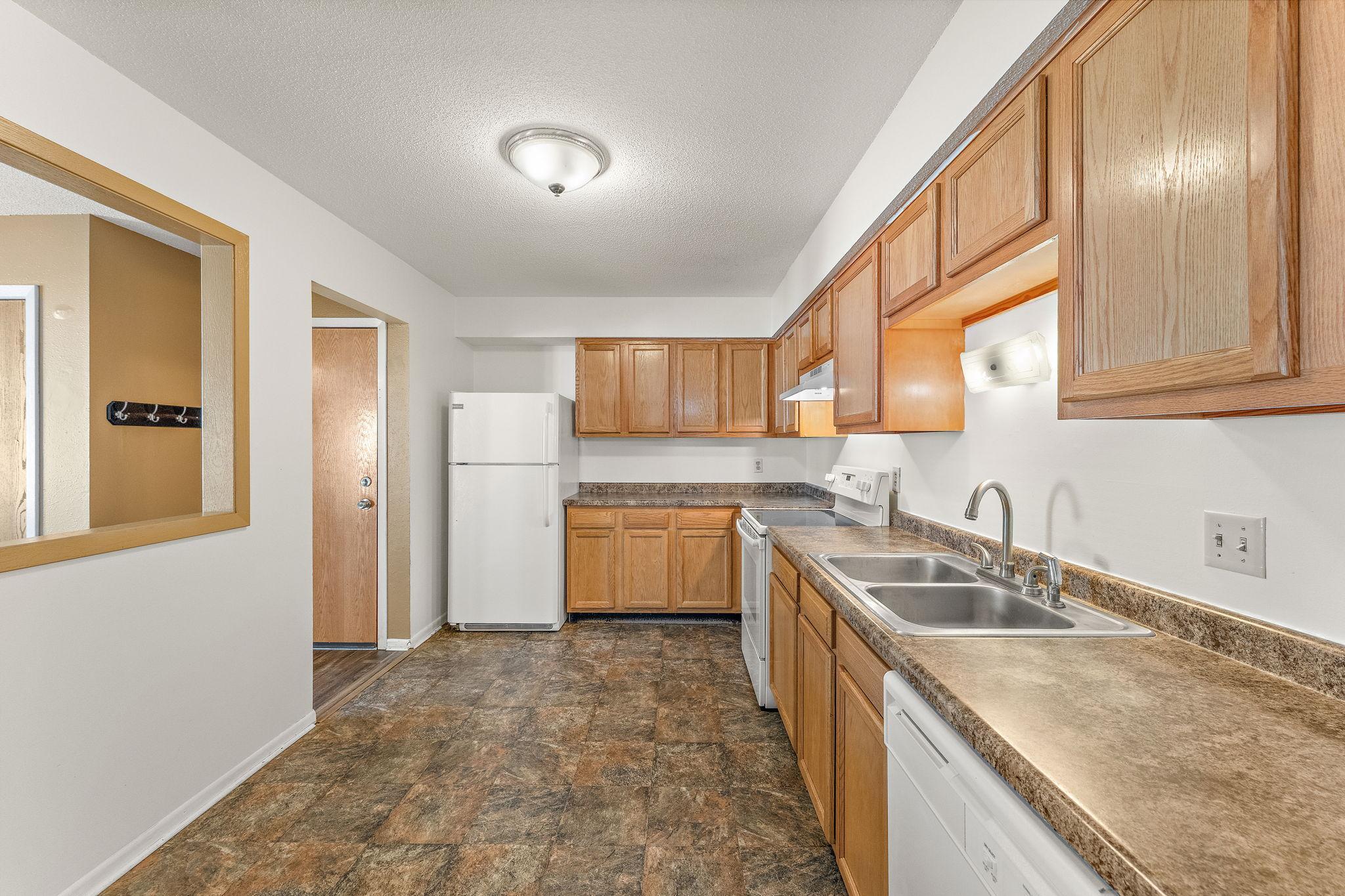 949 Wescott Trail 201 Property Photo 2