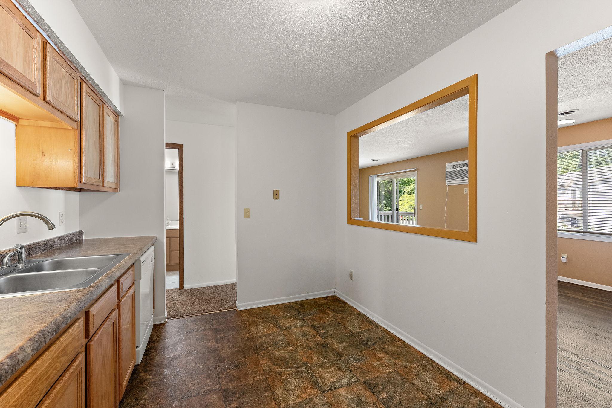 949 Wescott Trail 201 Property Photo 4