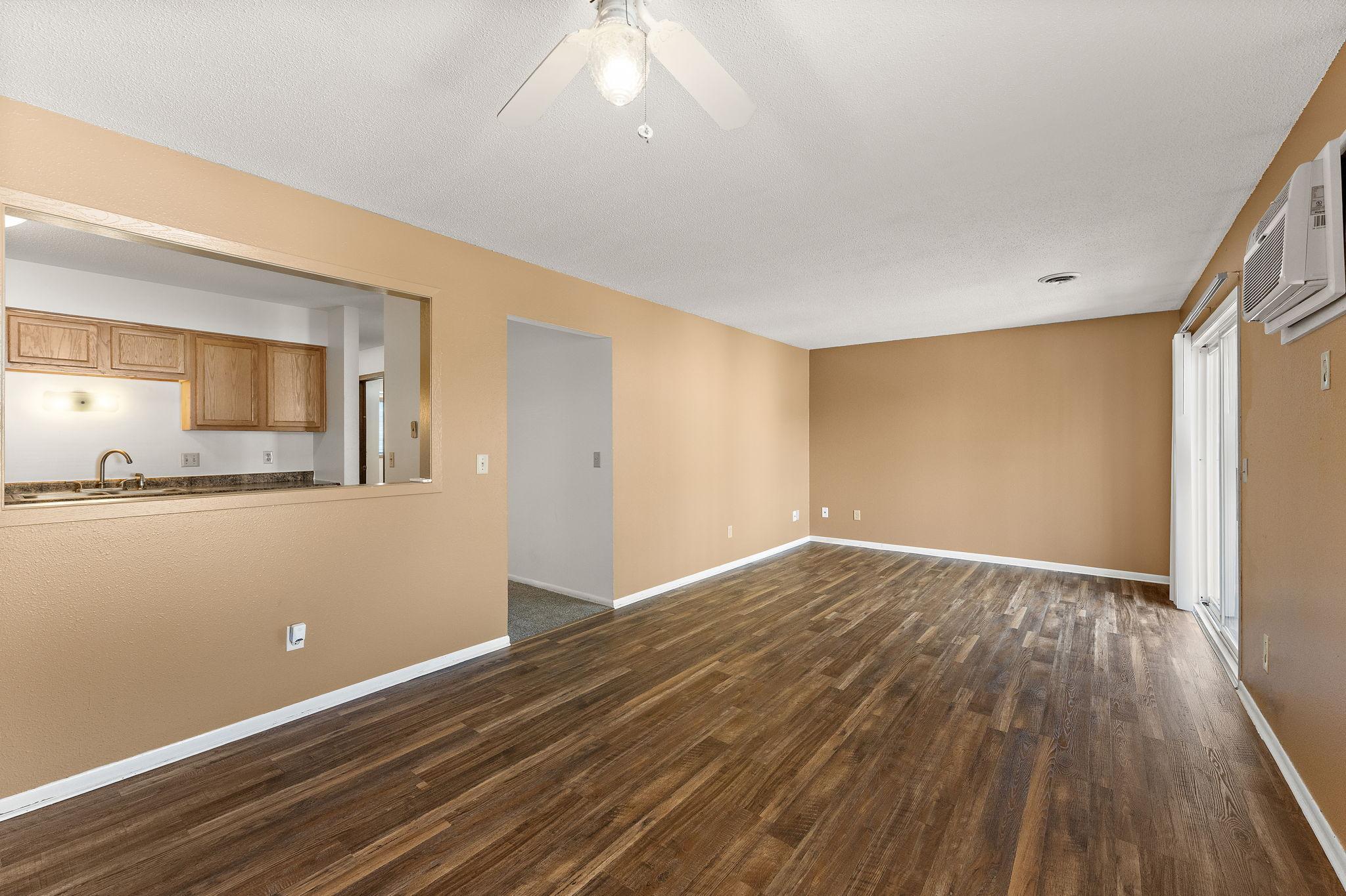 949 Wescott Trail 201 Property Photo 5