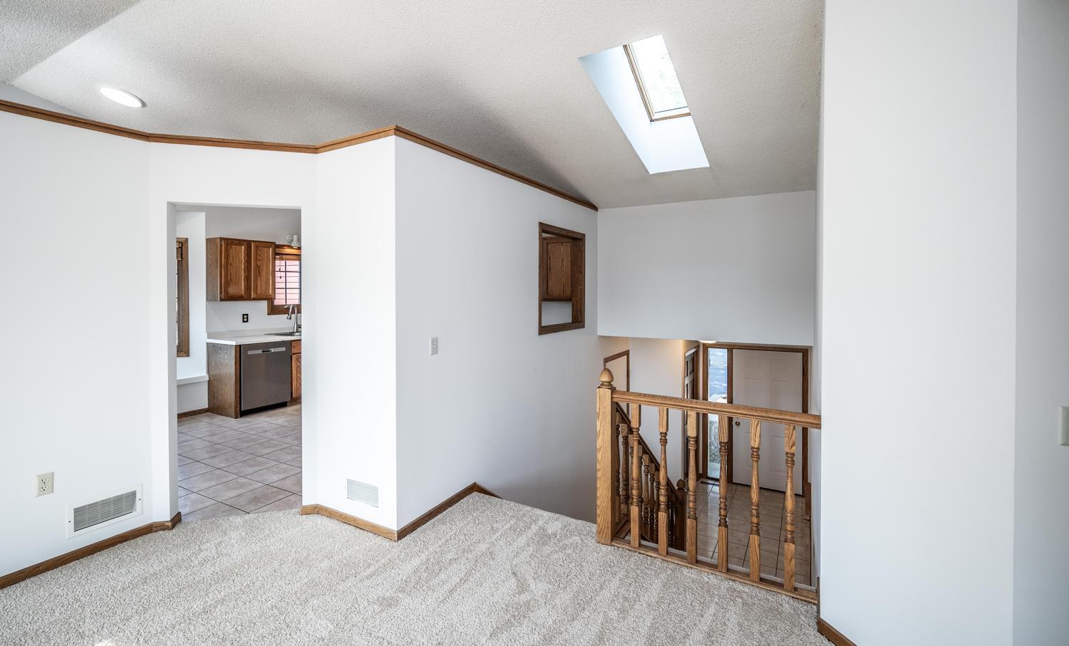 1500 Lakeview Curve Property Photo 6