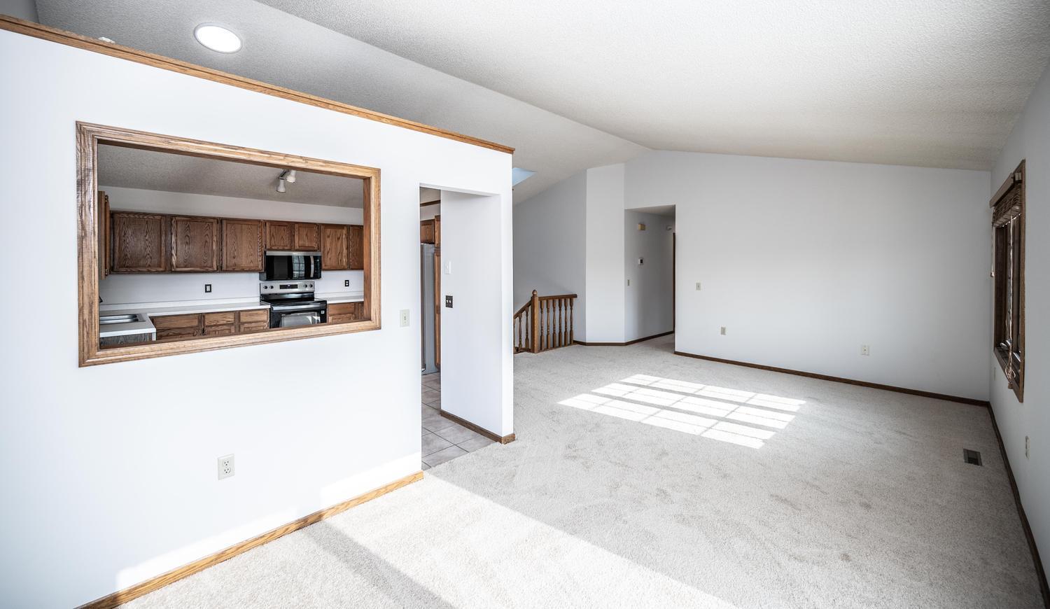1500 Lakeview Curve Property Photo 10