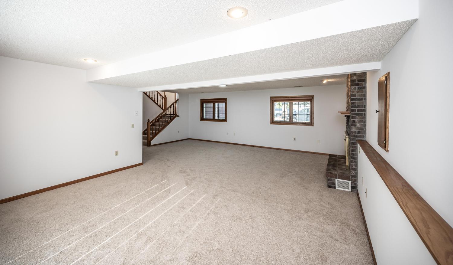 1500 Lakeview Curve Property Photo 28
