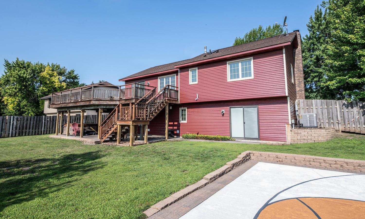1500 Lakeview Curve Property Photo 35