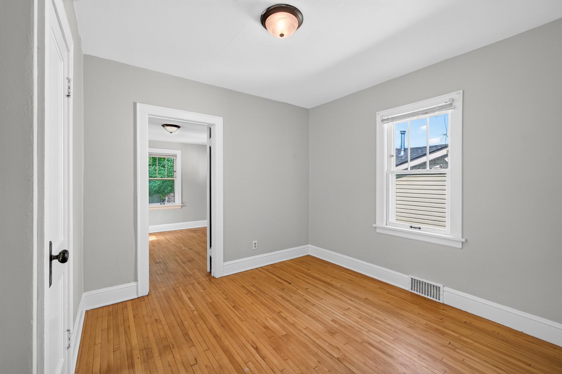 967 Rose Avenue E Property Photo 21
