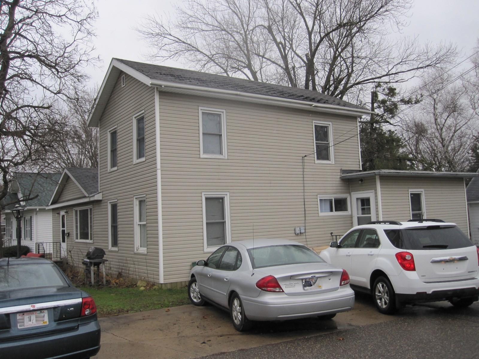 518.5 E Walnut Street Property Photo 2