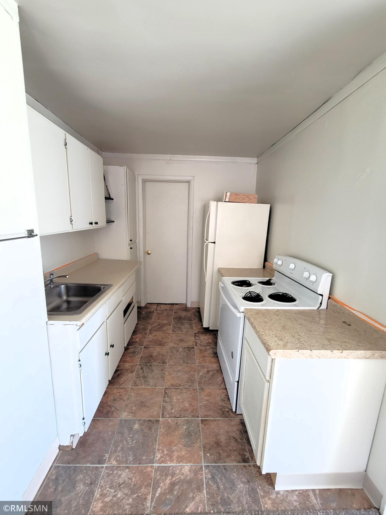 518.5 E Walnut Street Property Photo 8