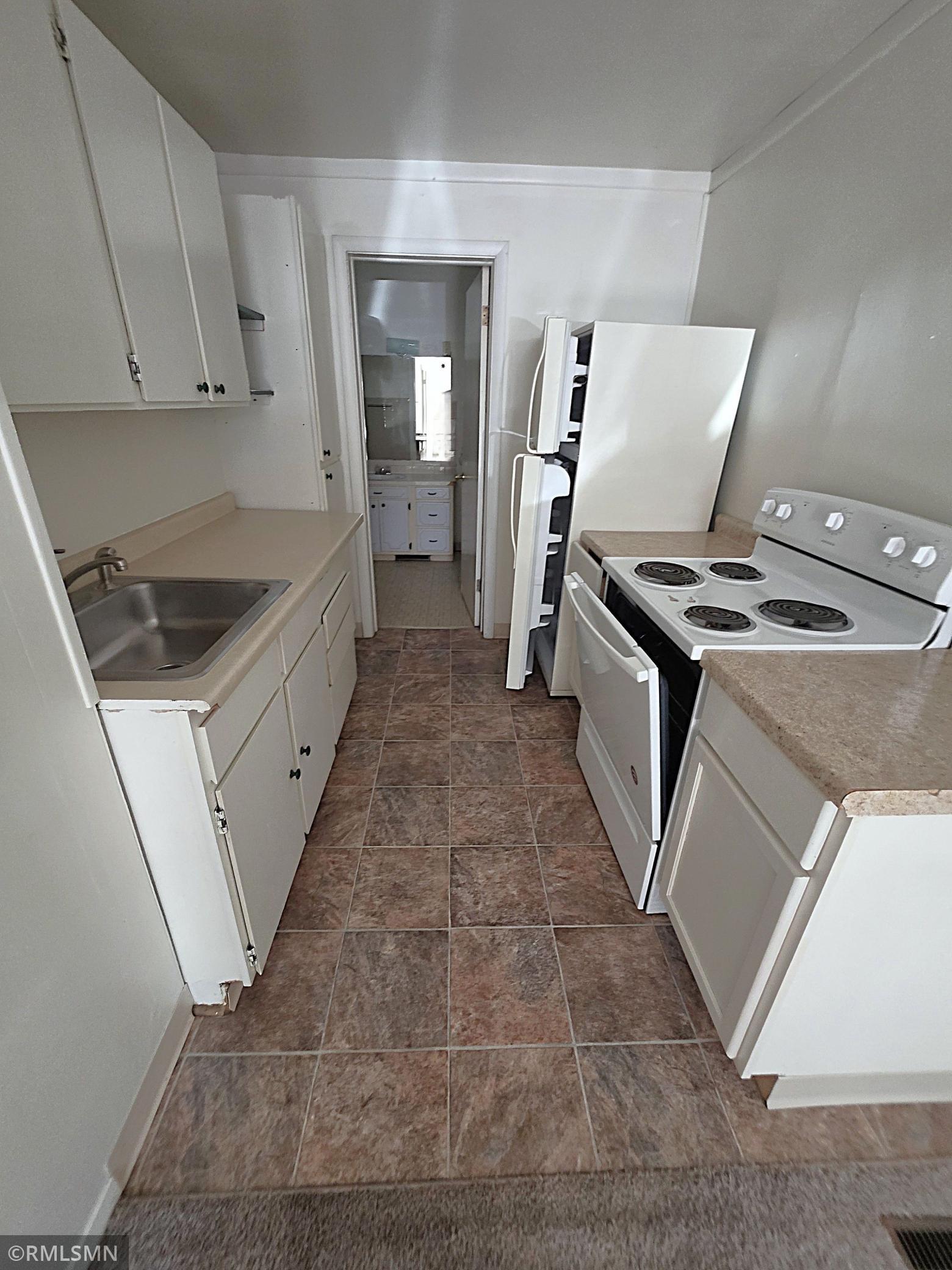 518.5 E Walnut Street Property Photo 9