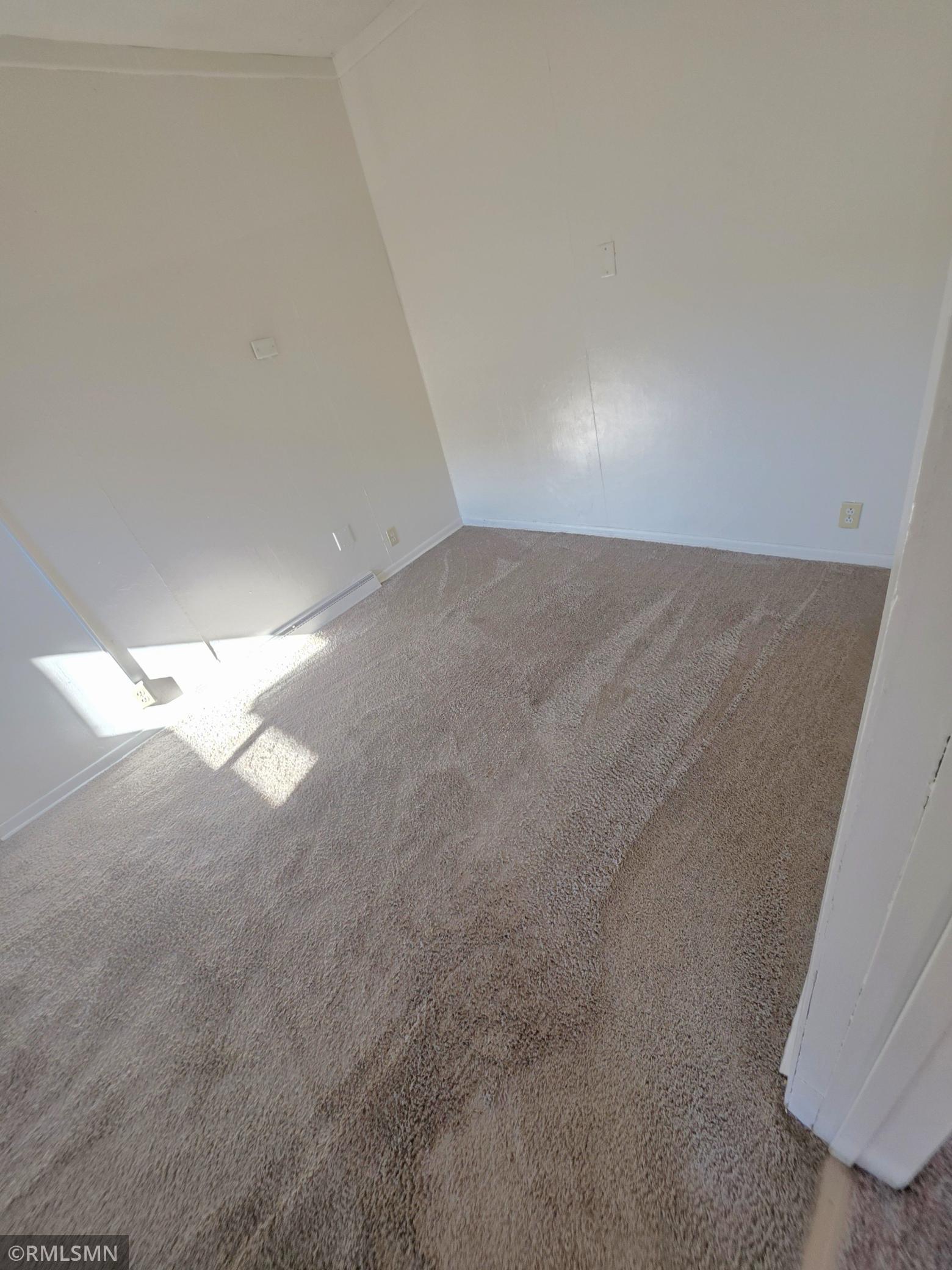 518.5 E Walnut Street Property Photo 18
