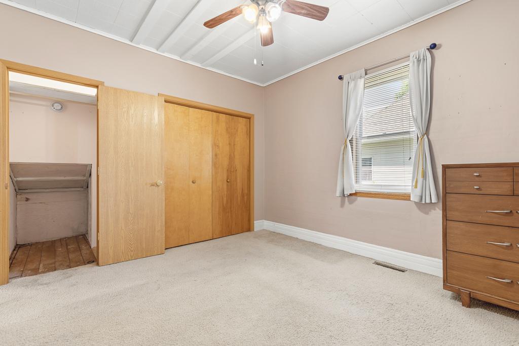 102 E Lyon Street Property Photo 10