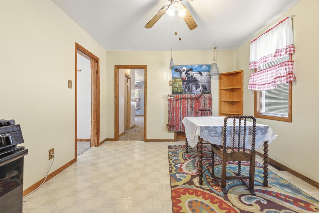 102 E Lyon Street Property Photo 12