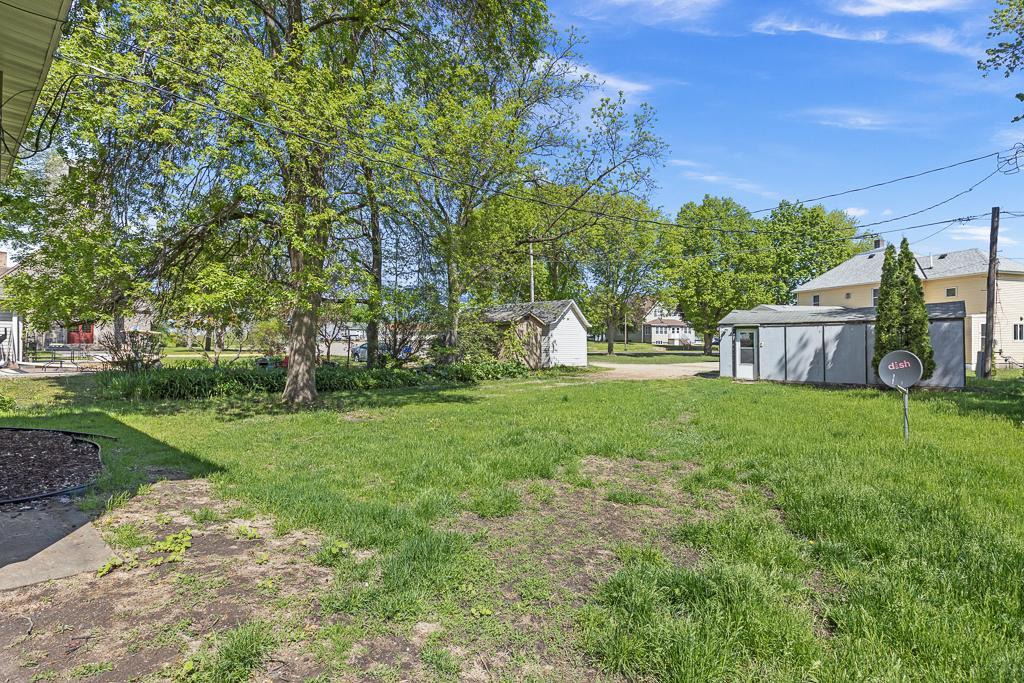 102 E Lyon Street Property Photo 26