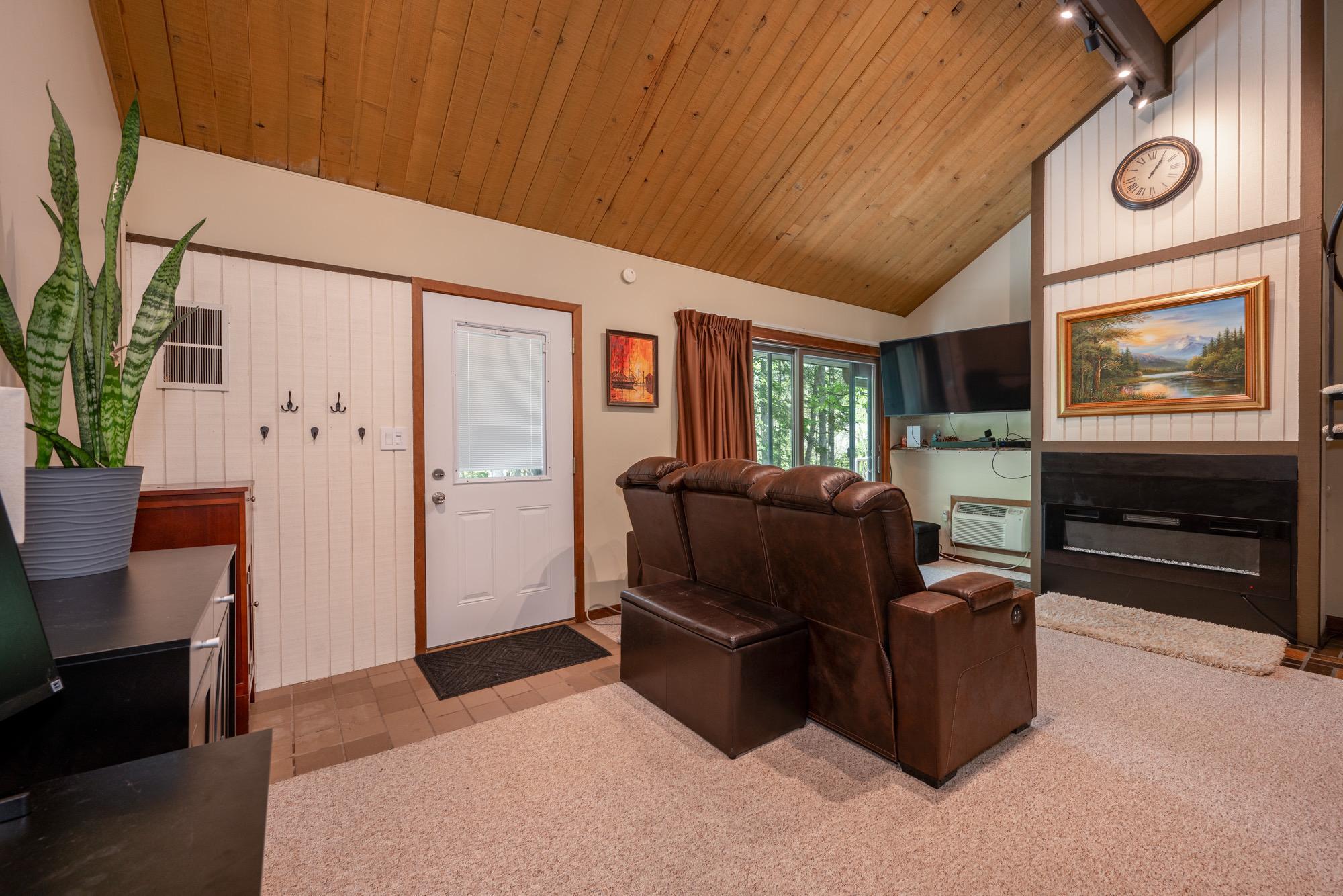 306 Quadna Mountain Road Property Photo 5