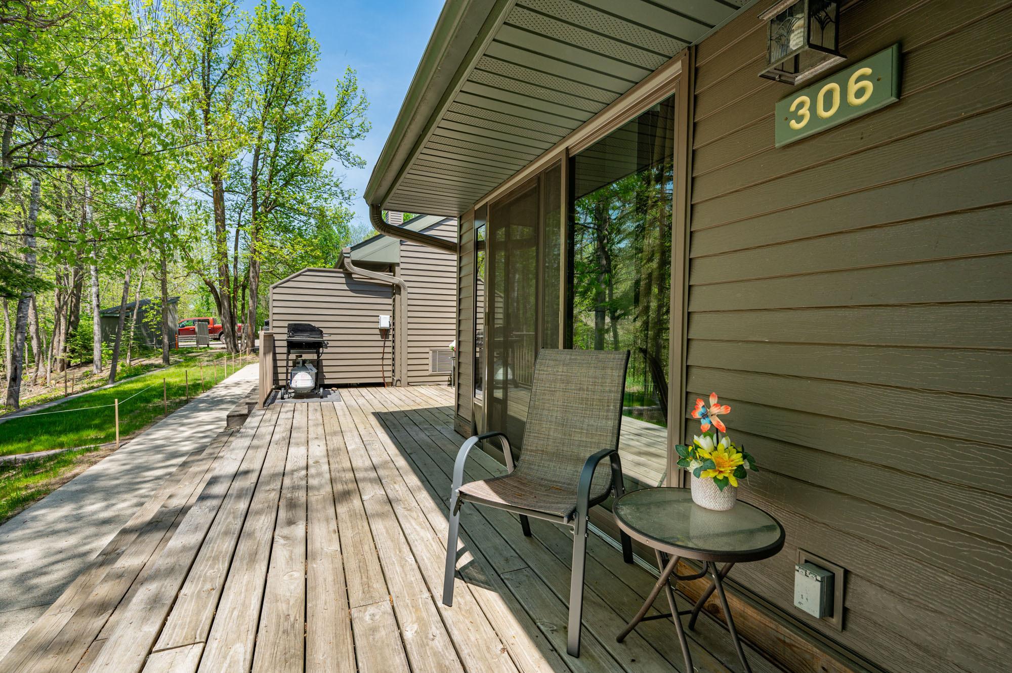 306 Quadna Mountain Road Property Photo 26
