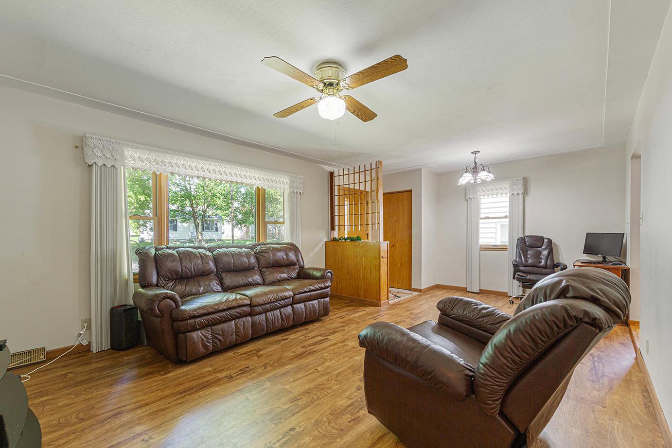 921 N Payne Street Property Photo 4