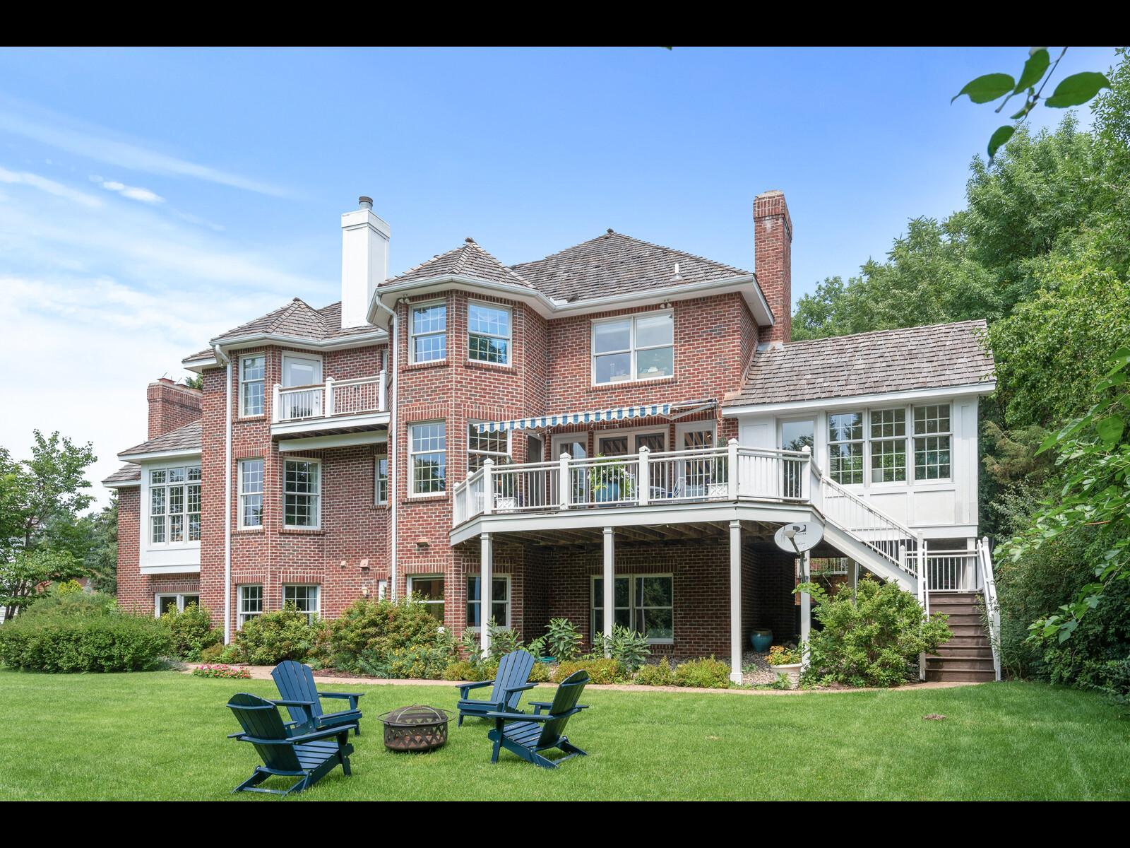 7180 Kenmare Drive Property Photo 1