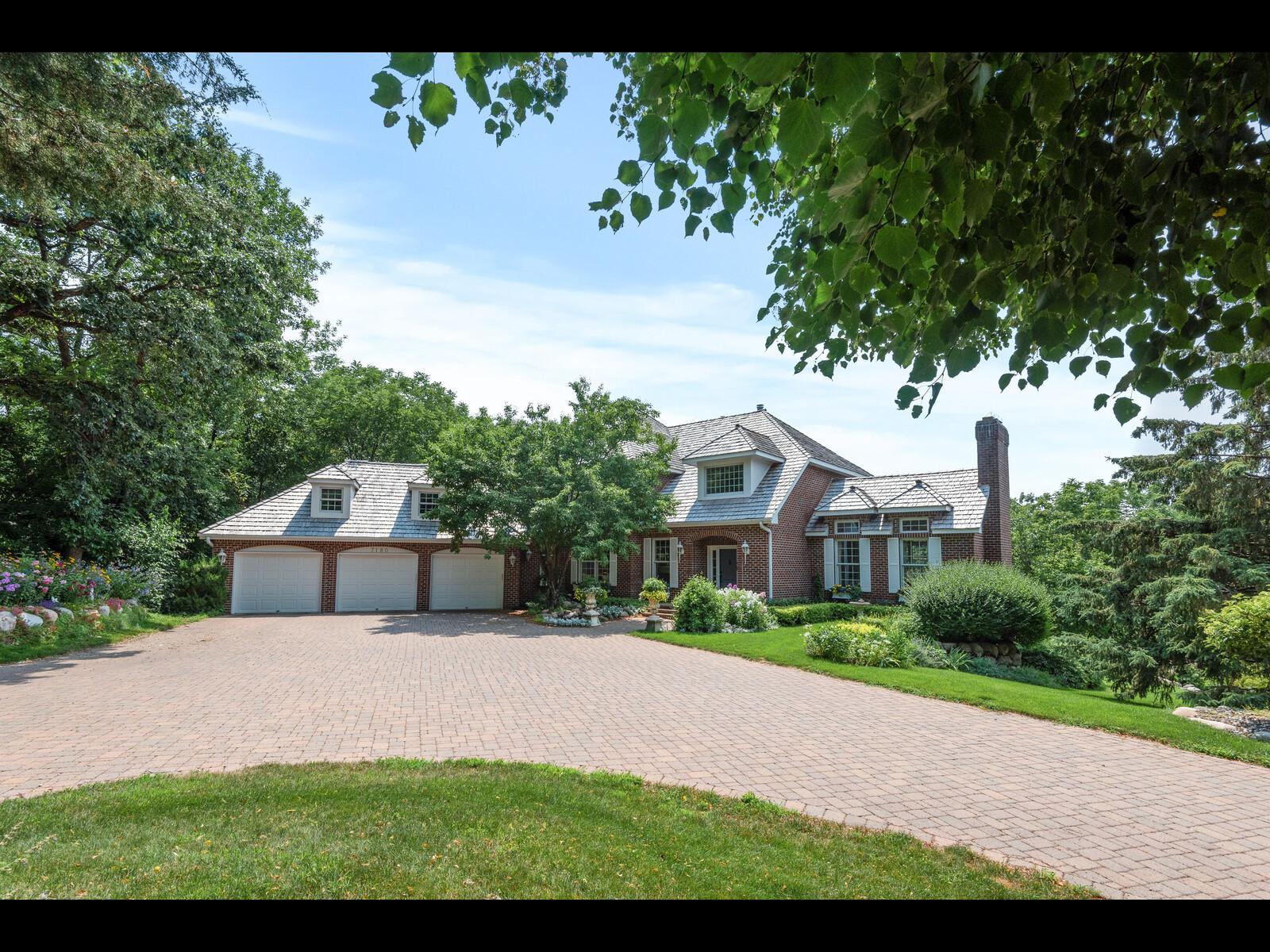 7180 Kenmare Drive Property Photo 5