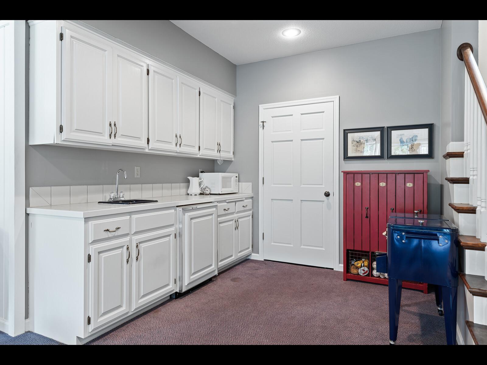 7180 Kenmare Drive Property Photo 73