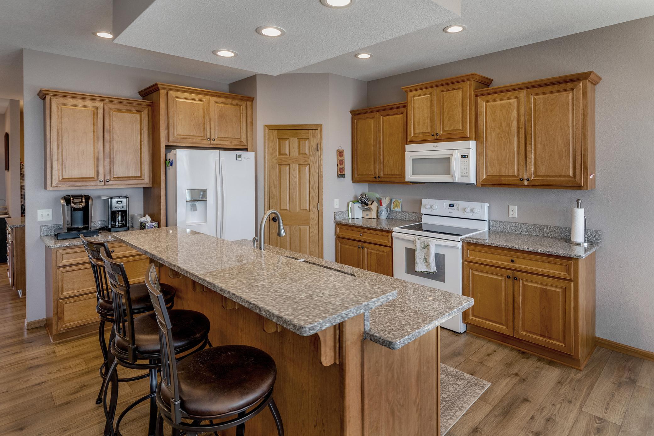 33259 State Highway 18 Property Photo 10