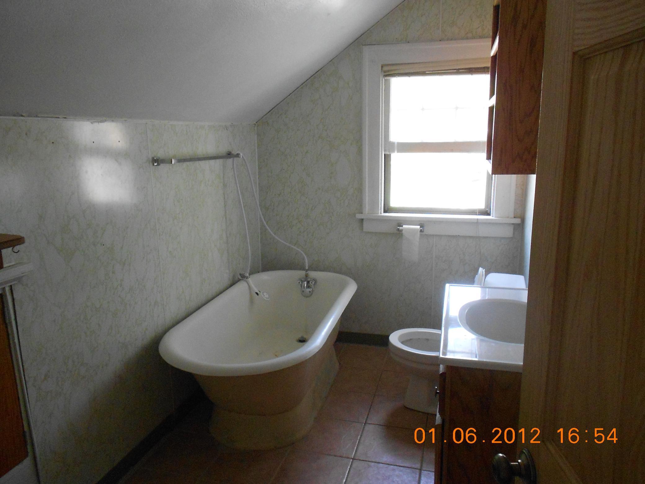 506 7th Avenue S Property Photo 8