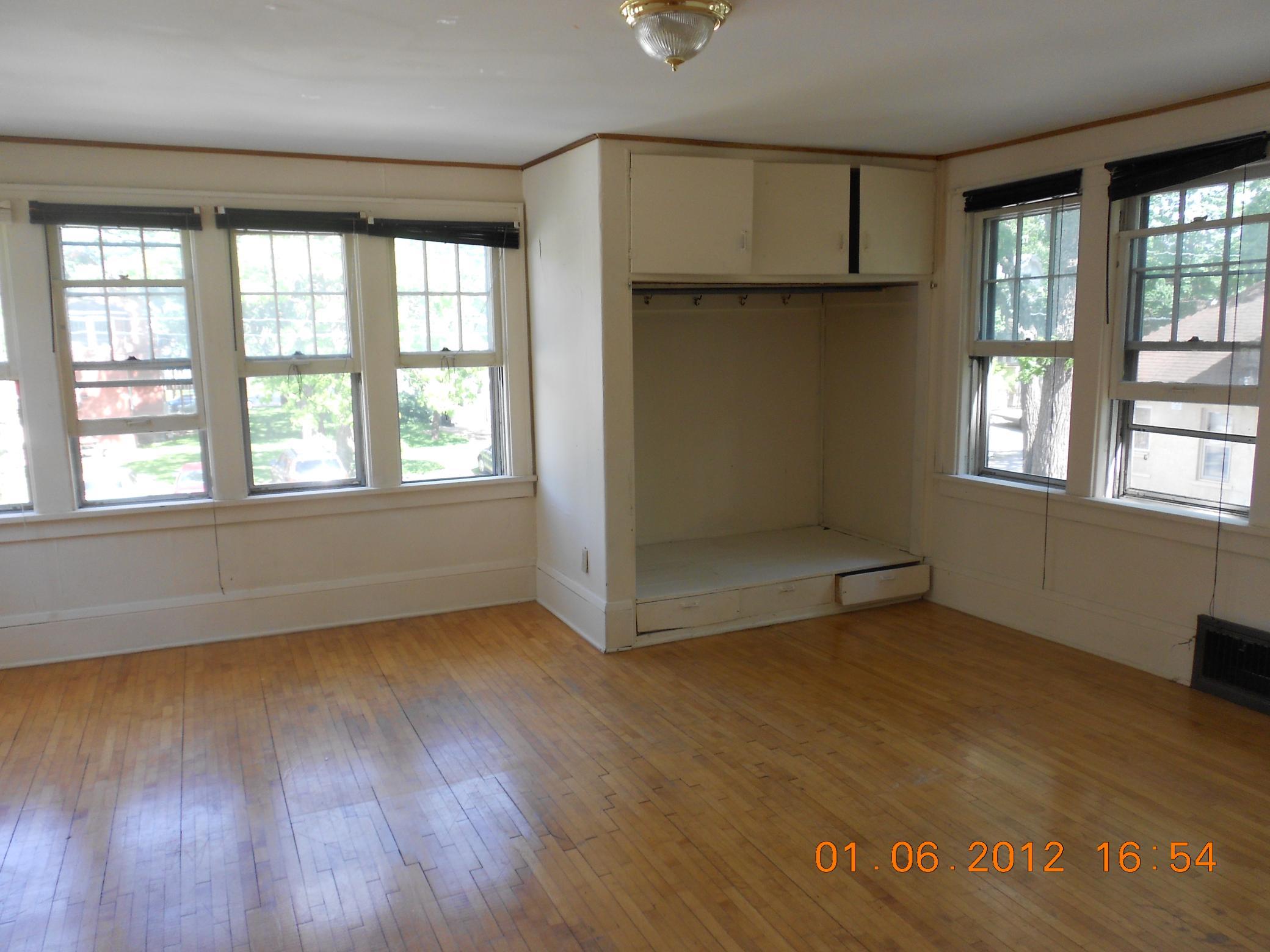 506 7th Avenue S Property Photo 9