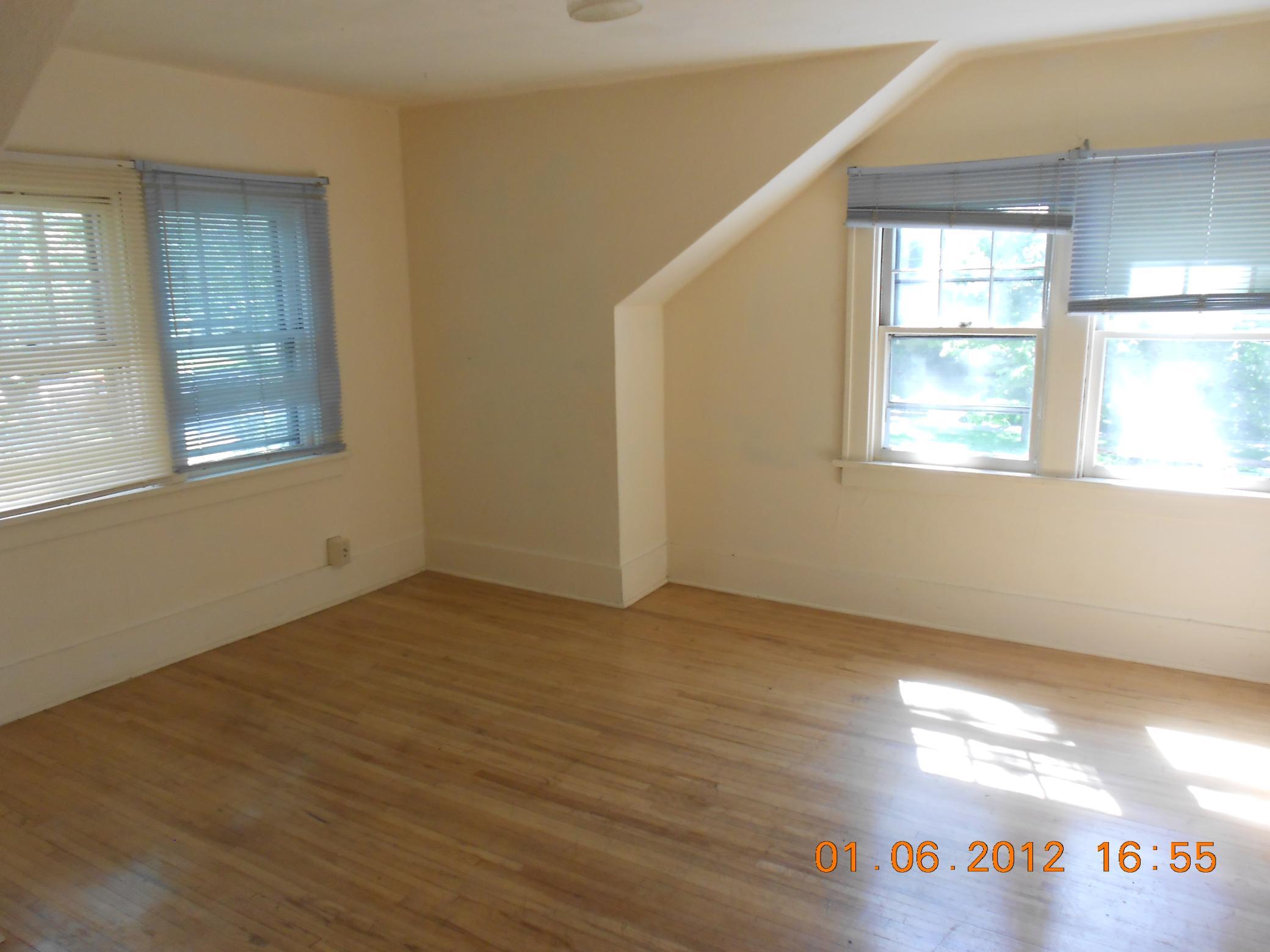 506 7th Avenue S Property Photo 10