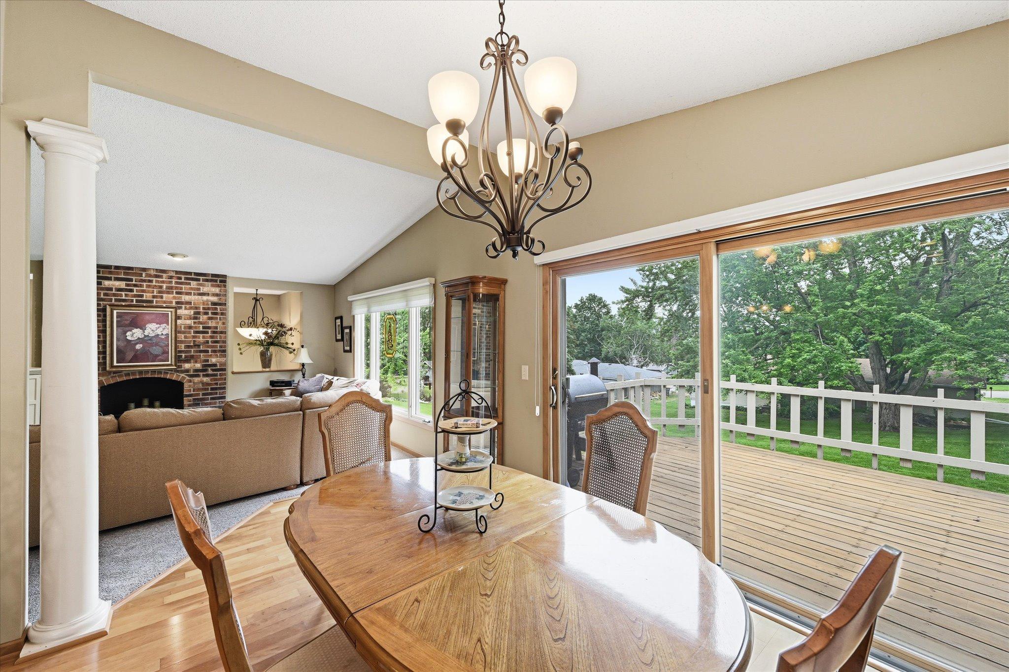 1484 Crest Drive Property Photo 8