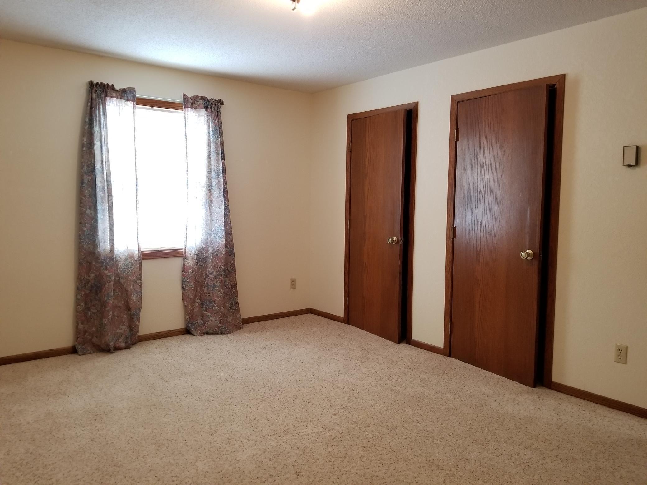 1216 Parkside Drive Property Photo 15