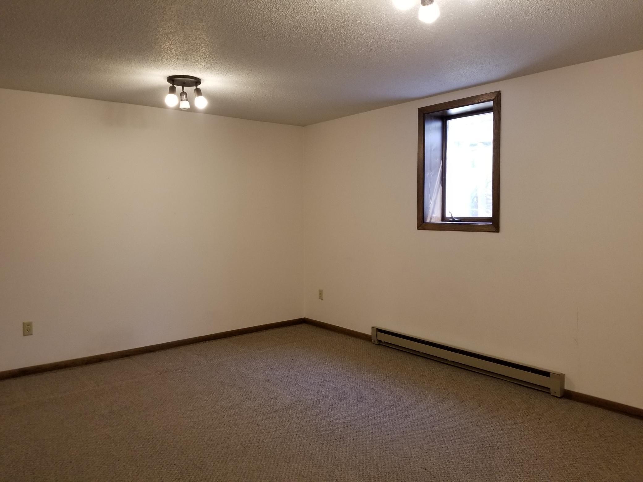 1216 Parkside Drive Property Photo 17