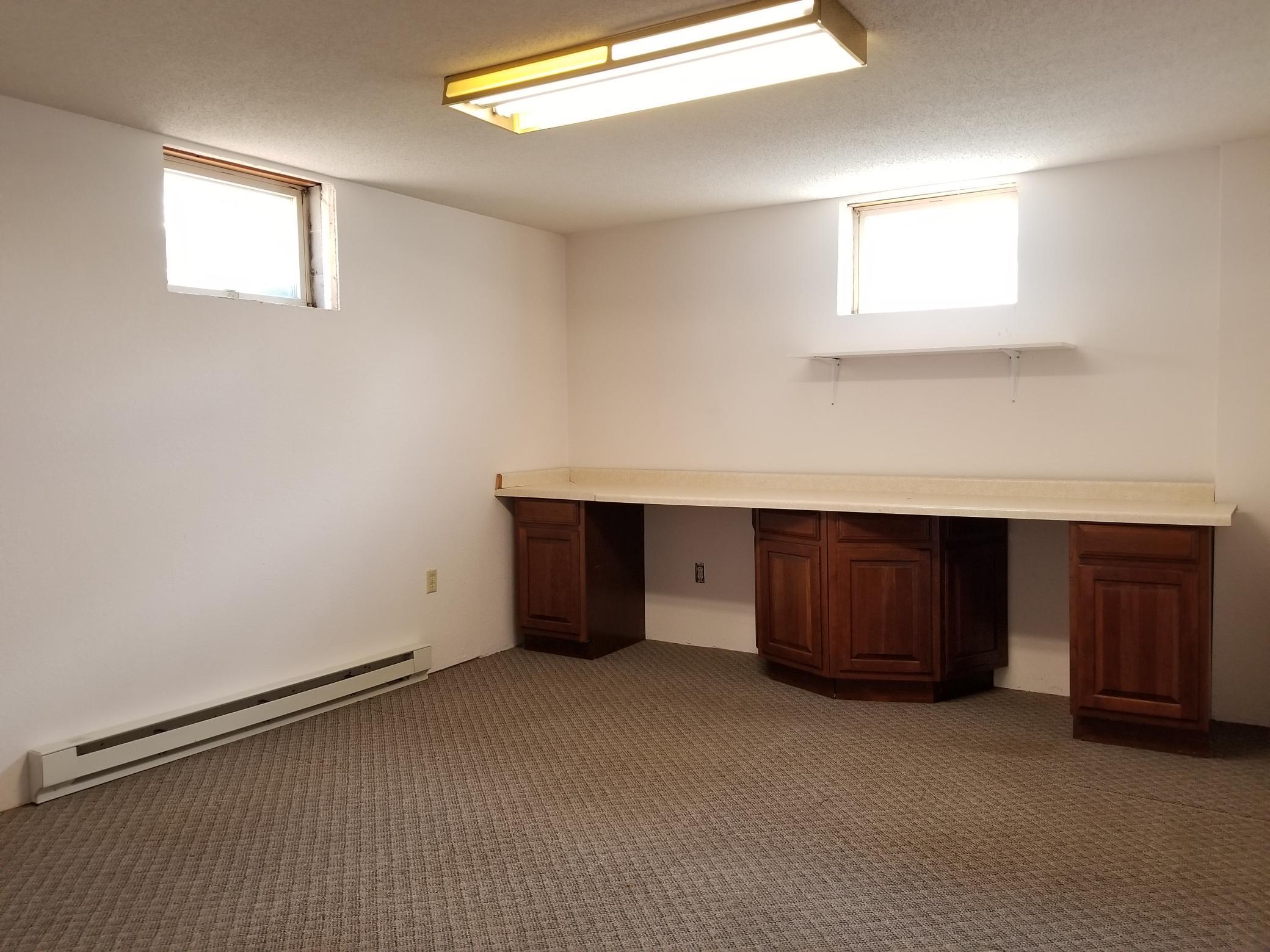 1216 Parkside Drive Property Photo 18
