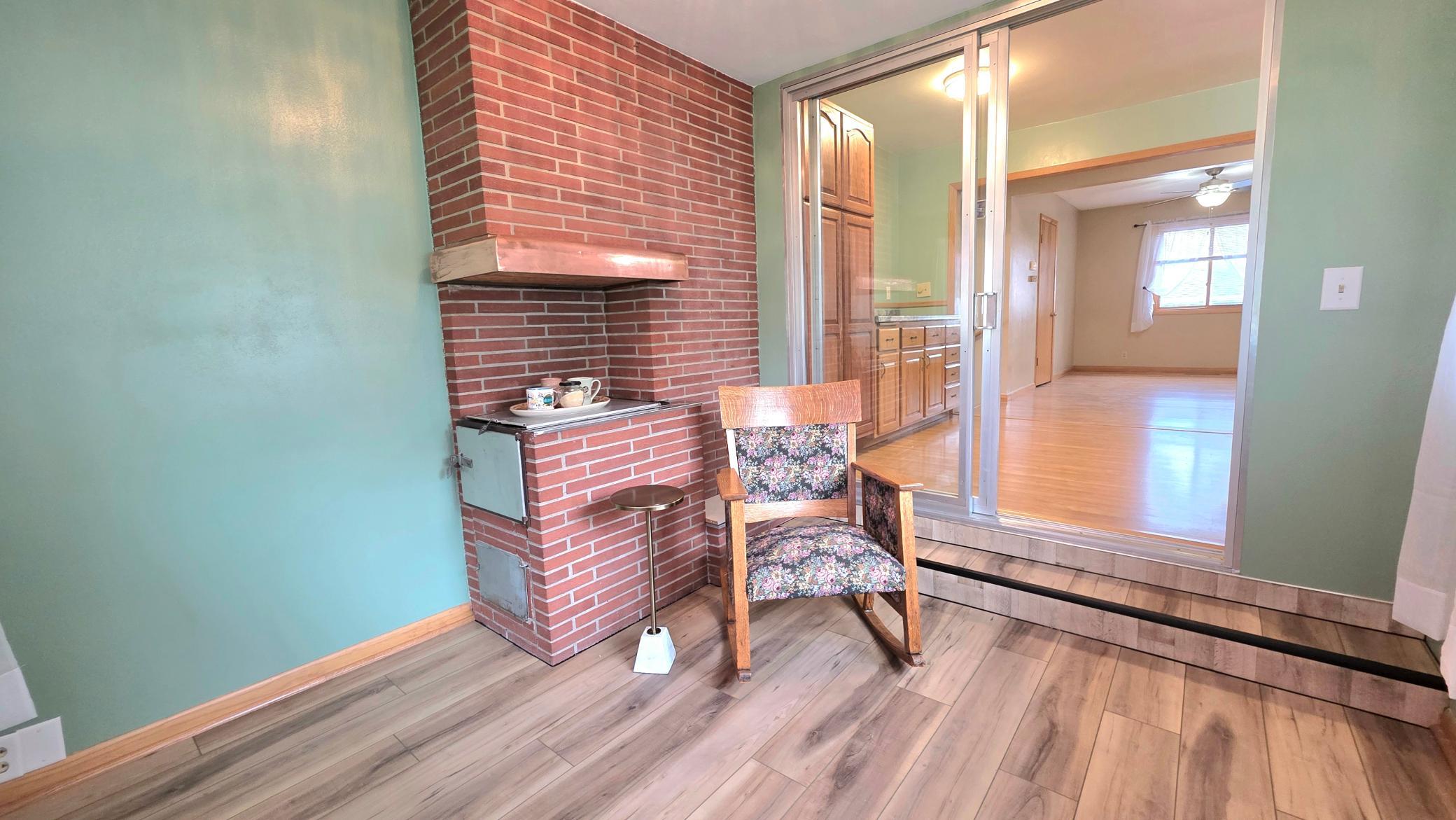 420 James Street Property Photo 4
