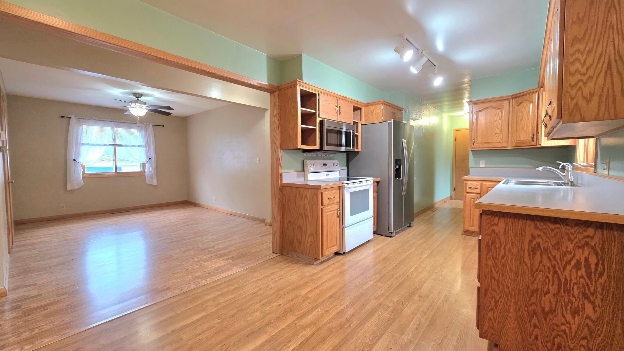 420 James Street Property Photo 8