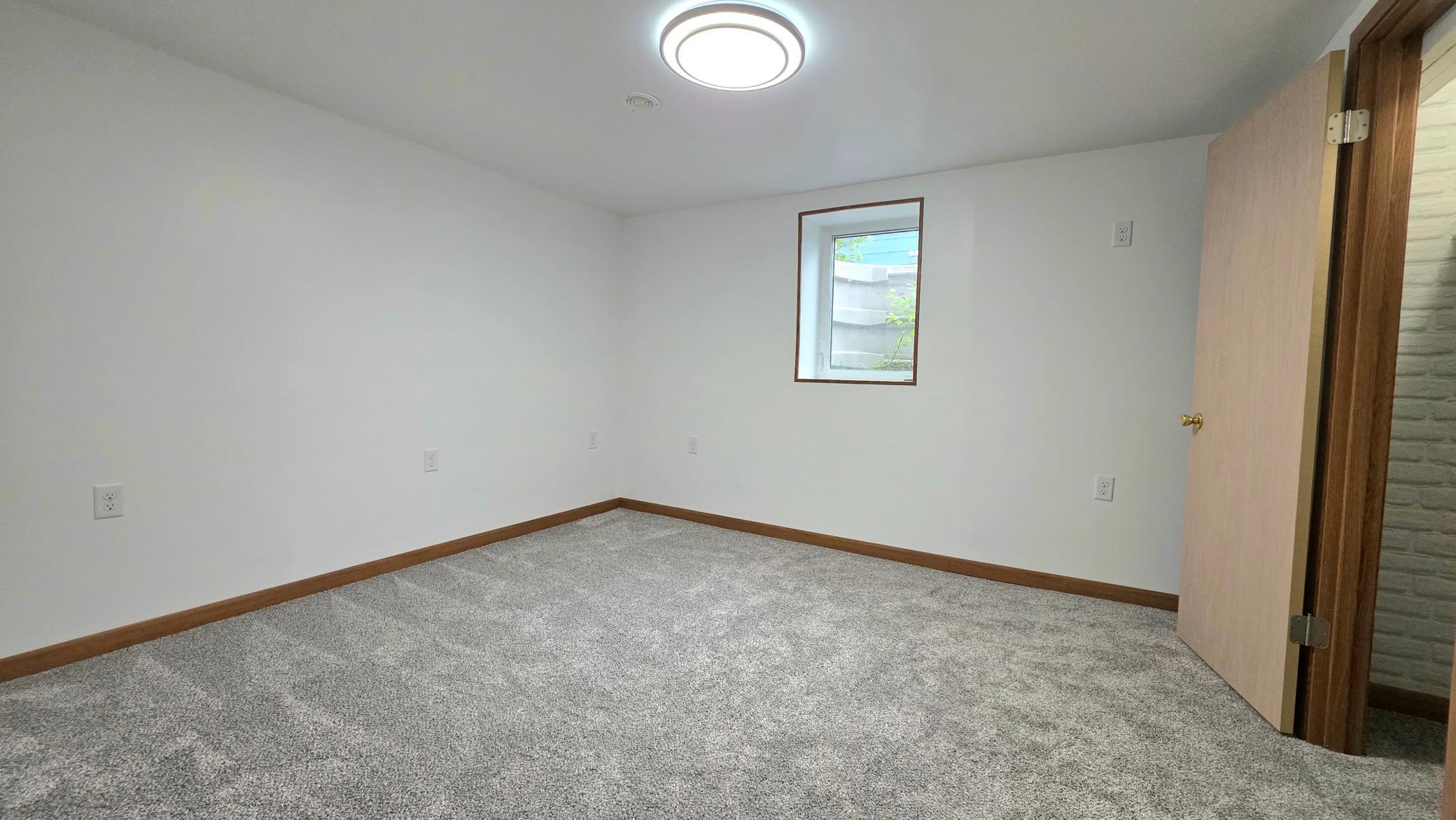 420 James Street Property Photo 16