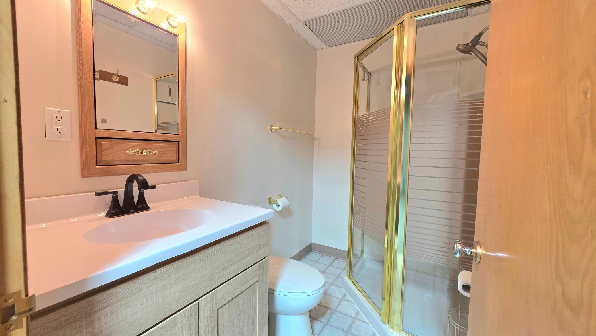 420 James Street Property Photo 18