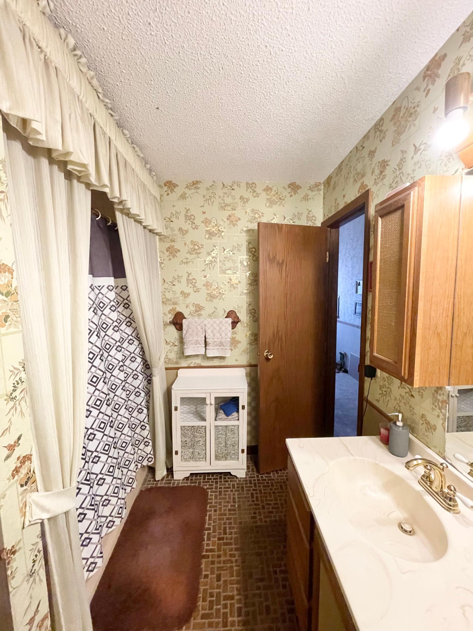 18 E Central Street Property Photo 17
