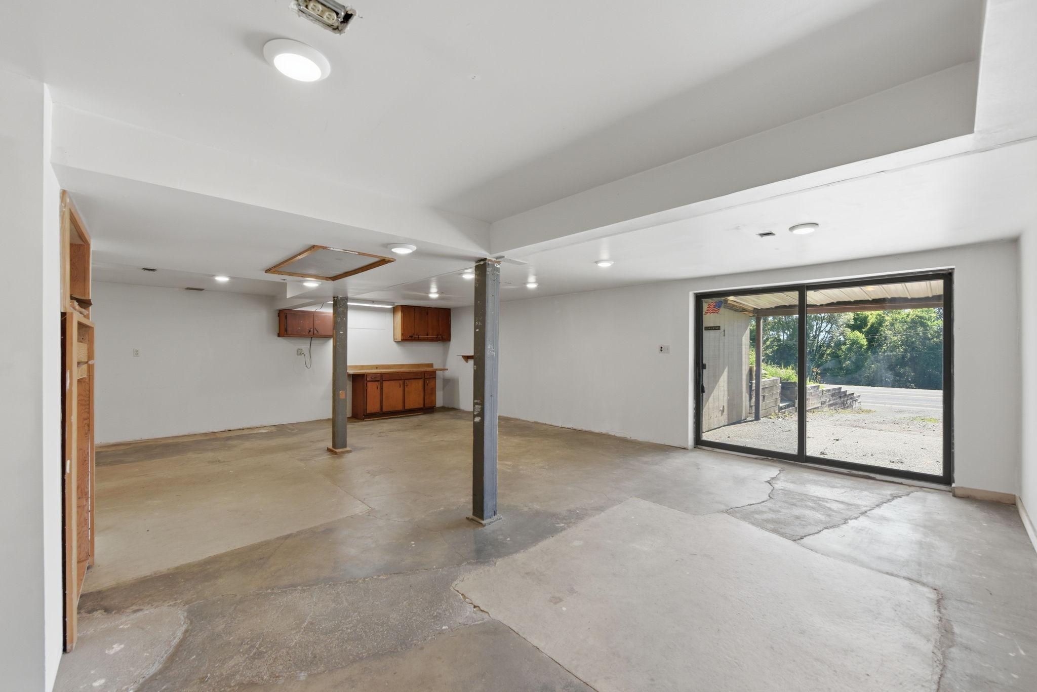 5698 Stagecoach Trail N Property Photo 19
