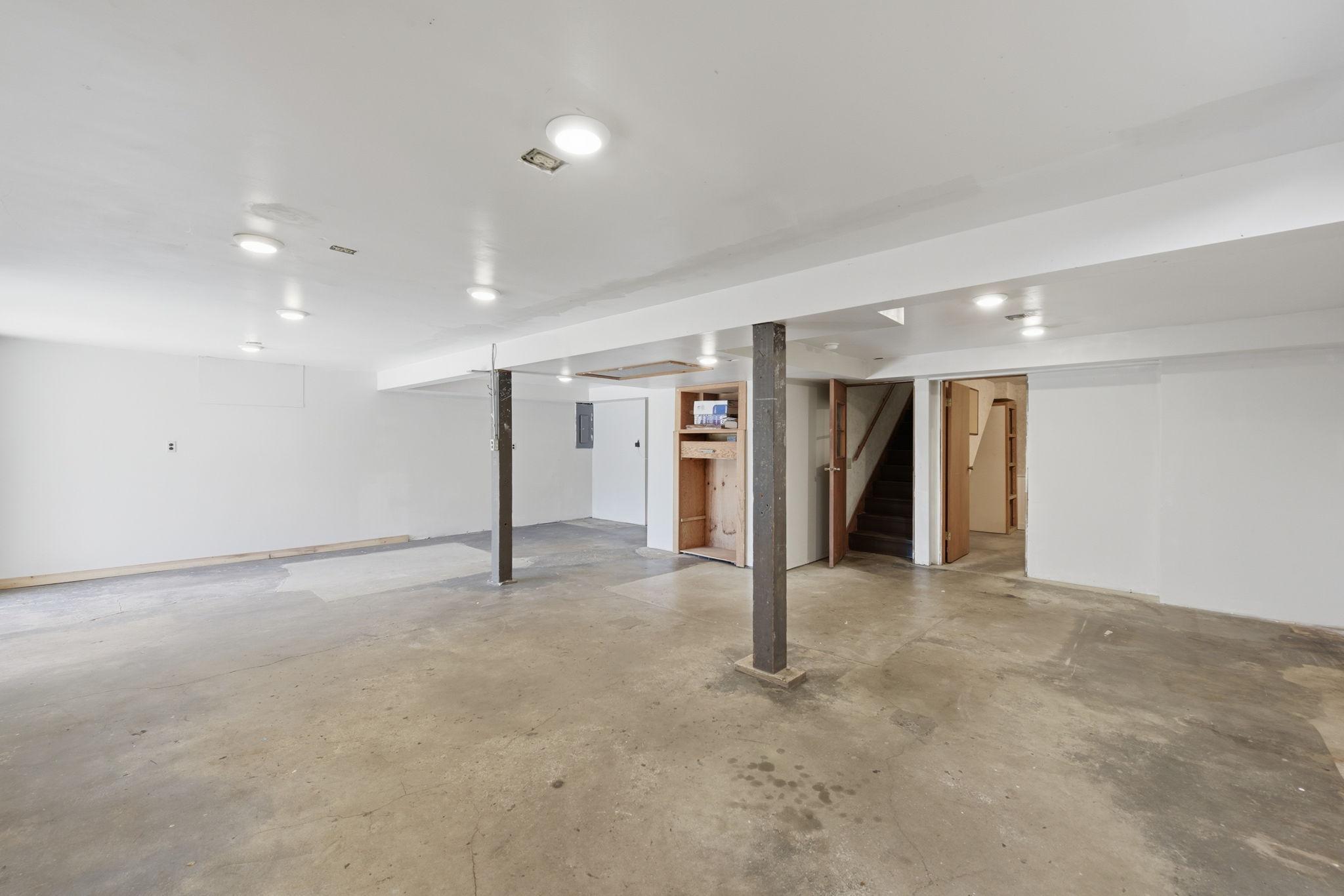 5698 Stagecoach Trail N Property Photo 20