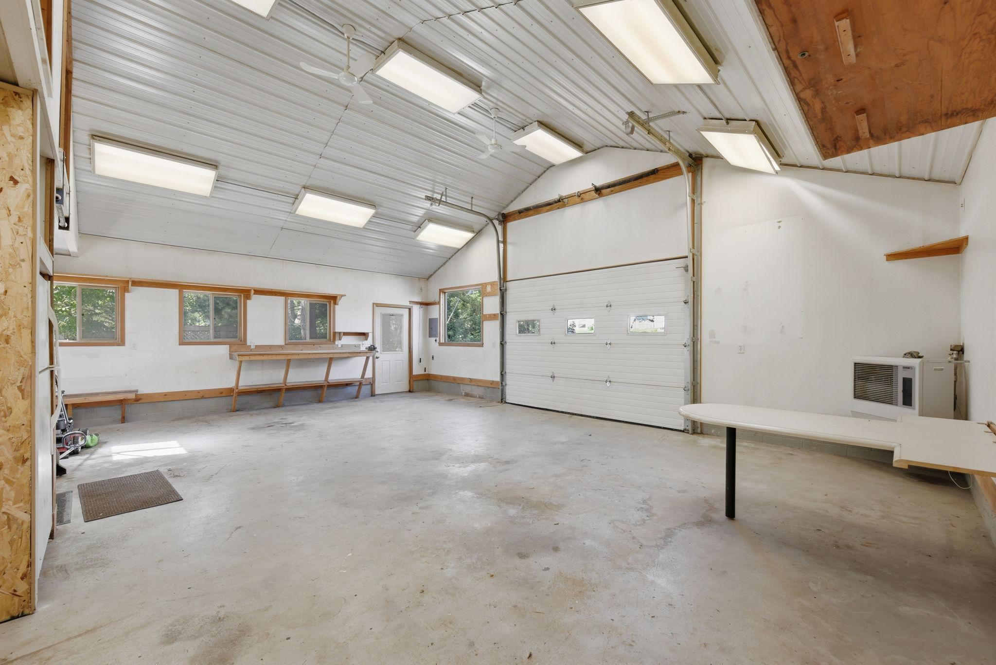 5698 Stagecoach Trail N Property Photo 24