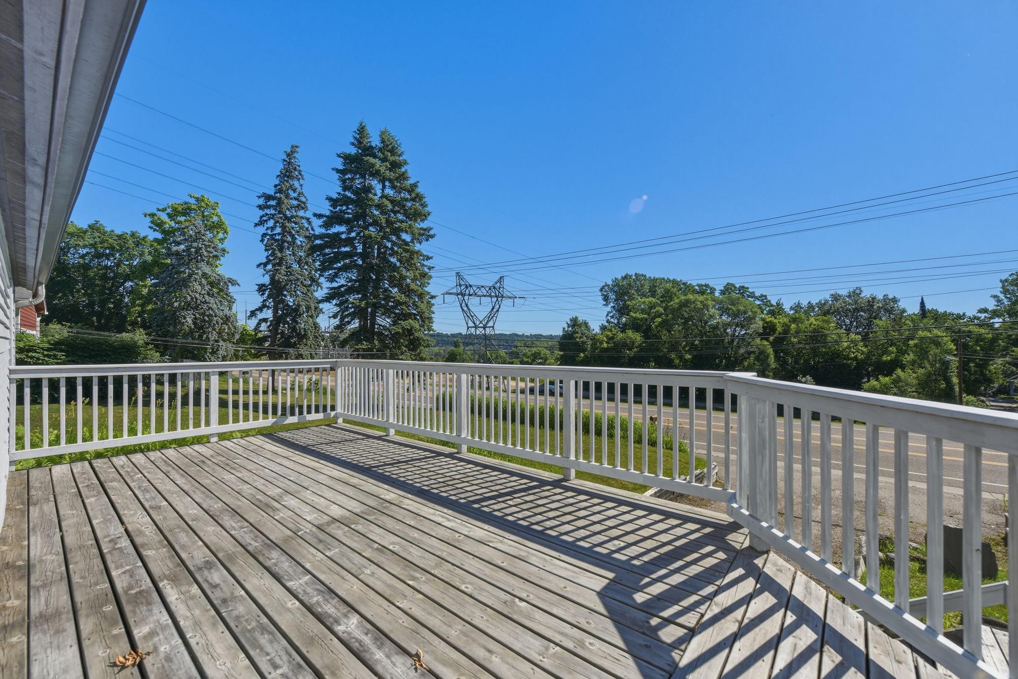 5698 Stagecoach Trail N Property Photo 25