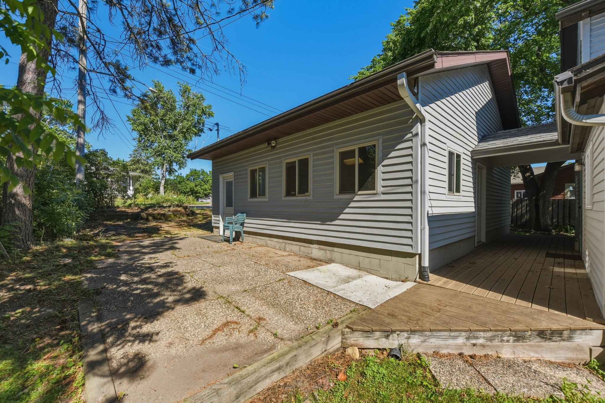 5698 Stagecoach Trail N Property Photo 29
