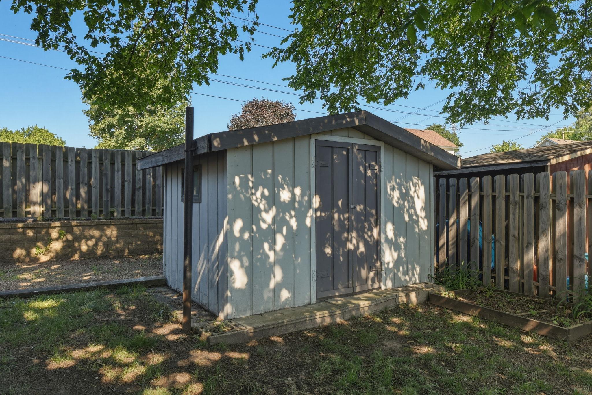 5698 Stagecoach Trail N Property Photo 30